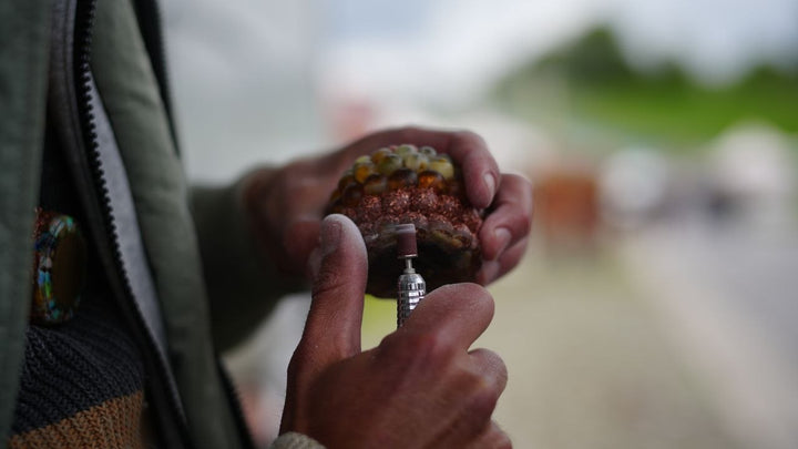 Handmade Orgonites vs Mass-Produced Orgonites | Which Is Better?