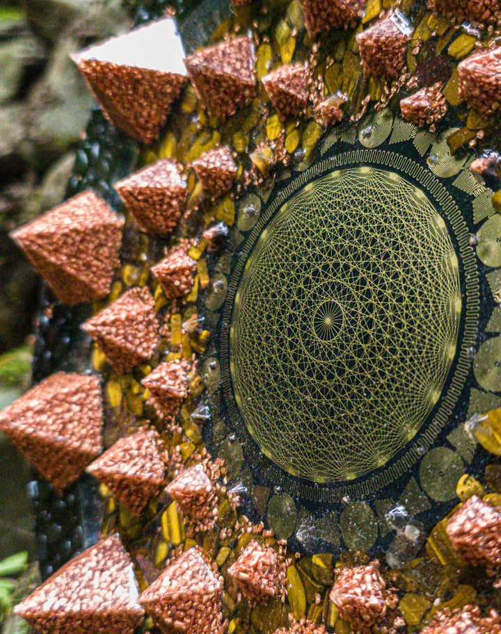 Sensor V Orgonite | Tiger's eye, hematite, kyanite