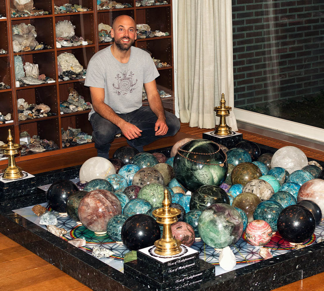 Yoeri Stor with orgonites